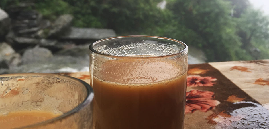 masala-chai-waterfall-Mclod-Ganj